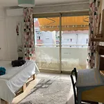 Proche Avec Grand Balcon Lägenhet *