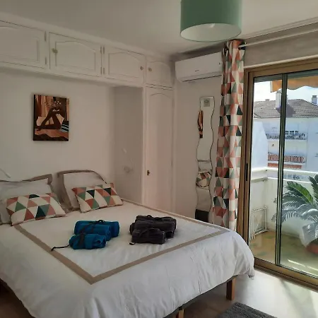 Proche Avec Grand Balcon Lägenhet Cannes