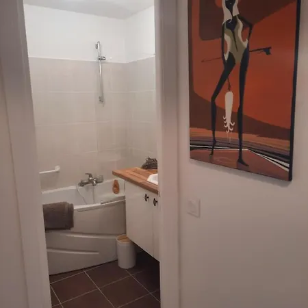 Proche Avec Grand Balcon Lägenhet Cannes